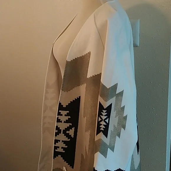 Aztec print open coat jacket size small - Picture 3 of 9